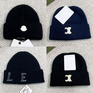 Winter gebreide beanie -ontwerper hoed motorkap geklede herfst Men vrouwen merk brief borduurwerk schedel petten buiten reizen skiën sportmodieuze accessoires