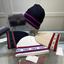 Bonnet tricoté d'hiver Chapeau de créateur Mode Stripe Bonnet Femmes Habillé Automne Chapeaux Pour Hommes En Plein Air Hommes Chapeau Voyage Ski Sport Casquette