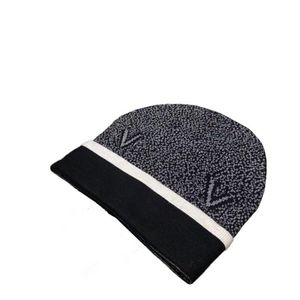 Chapeau de créateur de bonnet en tricot tricoté Bonnet Bonnet Dressy Autumn Hats For Men Skull Outdoor Womens Mens Hat Cappelli Travel Skiing Sport Fashion E-1