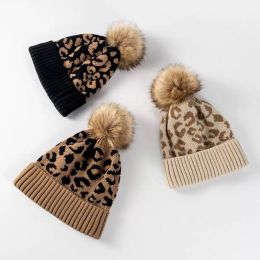 Gorros de punto de invierno Sombrero de lana de leopardo para mujer con Pom Casual Skullies Warm Caps