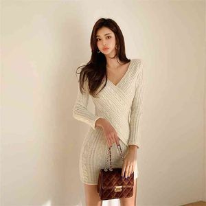Tricot d'hiver coréen dames sexy manches longues chaudies robe serrée pour femmes Chine vêtements 210602