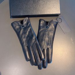 Guantes de cuero de invierno con cinco dedos, guantes de diseñador para mujer, guantes gruesos de lana corta, guantes protectores simples sólidos de moda Vintage