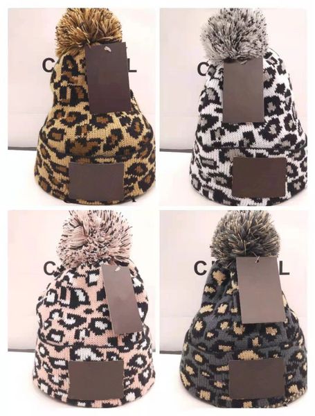 Gorros gruesos con estampado de leopardo de invierno para mujer, gorros con pompones de piel de mapache Real, gorros cálidos, gorros con pompón Snapback, gorros de una sola capa