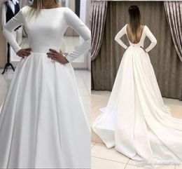 Vestidos de manga larga de invierno Sexy Open Back Bateau Satin A Line Country Wedding Dress Train Gowns Bridal Gowns Made 0505 0505