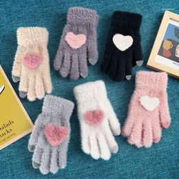 Hiver belles femmes gants tricotés doux écran tactile laine garder au chaud filles rose coeur mitaines gants1