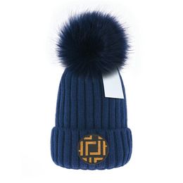 Winter Luxe hoed Fashion Mens Designers Hoeden Bonnet Beanie Break Wool Hat Plus Velvet Cap Skullies Dikkere Mask Fringe Beanies PM-6