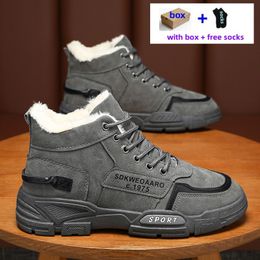 Winter Luxe Snow Boots Designer Heren schoenen Fuzz Booties Sneakers Hiking Fur Men's Shoes Wear Resisting Leather enkel Half Boot Outdoor Man Sportschoenen Item Z001