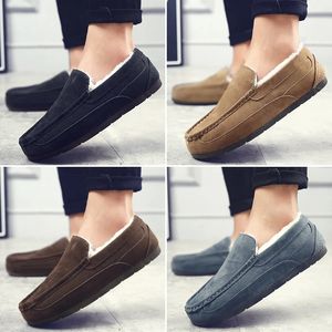 Men d'hiver Chaussures chaudes en peluche Zapatos de Hombre Sneakers de mode Man Mandles décontractés Europe Brand Design Slipon Flock S 231227