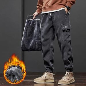 Winter heren fleece joggingbroek warme dikke corduroy cargobroek mode Koreaanse casual harem joggingbroek streetwear zwart 240125