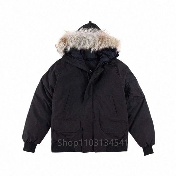 Invierno para hombre canadiense CG Chilliwacks Parka Goose Down Jacket Warm Outerwear Coat Capucha a prueba de viento Real Coyote Fur Short N1qH #