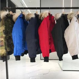 Winter Herren Daunenparkas Designer Mann Reißverschluss Oberbekleidung Mäntel Langarm Kapuze Warme Jacke Freizeitkleidung COat265G