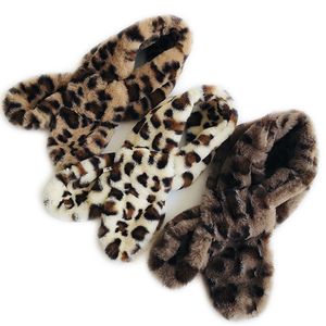 hiver NOUVEAUX enfants hiver léopard imprimé animal fourrures écharpe filles chaudes enfants col de fourrure cache-cou foulard croix foulards D19011003