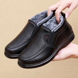 Invierno viejos zapatos de algodón para hombre de Beijing impermeable antideslizante de mediana edad y ancianos con felpa para el ocio cálido