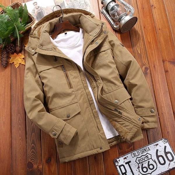 Parka de invierno Hombres Abrigo cortavientos Espesar Chaqueta militar cálida Moda para hombre Algodón Acolchado Abrigo con capucha Parkas Ropa exterior 201028