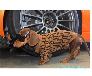 Winter huisdierjas DesignerClothesPuppy truien Letter F Luxe hondenkleding Huisdieren Apperal warme trui voor grote hond Outfit 21ss