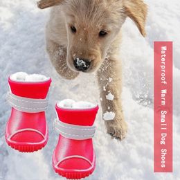 Invierno mascota perro zapatos de lluvia de cuero suave impermeable botas de nieve cálidas resistentes al desgaste antideslizantes para pequeños accesorios medianos 240304