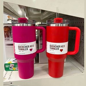 Winter Pink Flamingo H2.0 Gobelets de 40 oz avec poignée Paille isolée Cadeau de Saint-Valentin Tasse en acier inoxydable rouge avec logo 240126