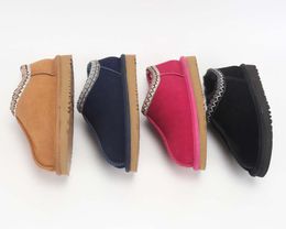 Pantoufles d'hiver en peluche et épaisses Baotou, chaussures chaudes en coton, bottes de neige intégrées en cuir et fourrure, demi-remorque, sandales Tasman, pantoufles Tazz