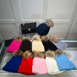 Invierno Pom Pom Ball Beanies Icon Designer Skull Caps Sombreros de punto Gorras Unisex Gorro de lana grueso y cálido