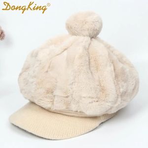 Béret d'hiver en fourrure de lapin pour femmes, bonnet d'oreille épais, pompon chaud, chapeau octogonal, visière tricotée pour filles, 240127