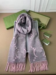 Bufanda de invierno para hombres borla bufanda de cachemira diseñador mujeres doble cara letra completa impresa sjaal suave largo otoño bufanda de lujo cuello de lana cálido fa07