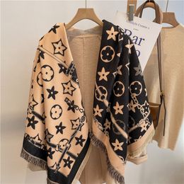 Écharpe d'hiver Nouveau Pentagramme Gland Grand Foulard Femme Tout Assorti Épaissi Résistant Au Froid Conduite Voyage Climatisation Couverture Petite Couverture Couette