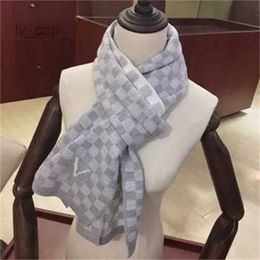 Écharpe d'hiver Pashmina pour femmes Designers écharpes chaudes de luxe foulards doux hommes mode cachemire laine longue châle Wrap