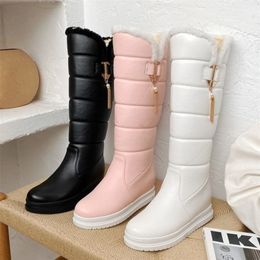 Bottes de neige d'hiver pour femmes, chaussures blanches à fond plat avec peluche en coton épais, polyvalentes, intérieures épaisses surélevées, 220111