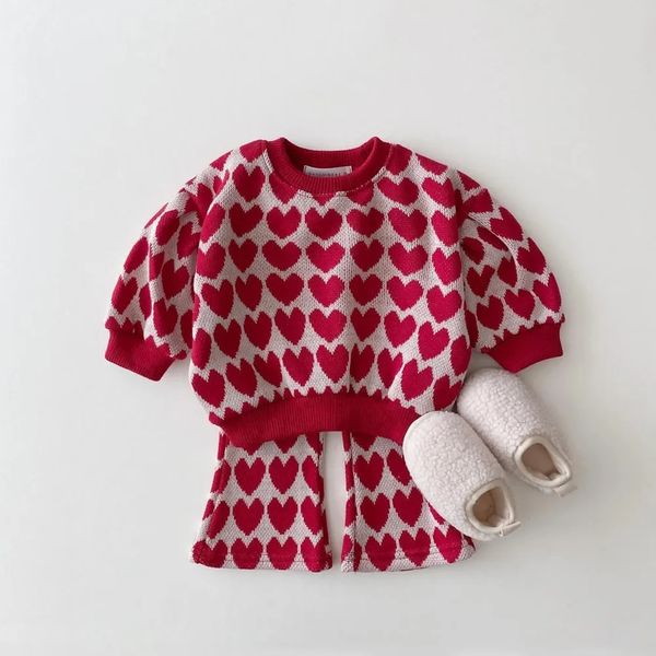 Ensemble de vêtements pour bébé pour bébé de l'hiver 2 pcs pull en tricot topsfared pantalon enfants beaux tenues de motif pour filles en tricot 180507