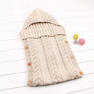 Mantas cálidas de invierno para bebé, gorro con borlas y botones de madera, suéter para bebés recién nacidos, saco de dormir tejido, saco de dormir envolvente para bebé