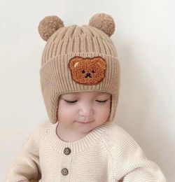 Chapeau d'hiver chaud pour bébés filles et garçons, joli chapeau à pompon, Protection des oreilles en plein air, tricoté pour enfants, chapeau d'hiver brodé pour tout-petits, chapeau d'hiver DF341