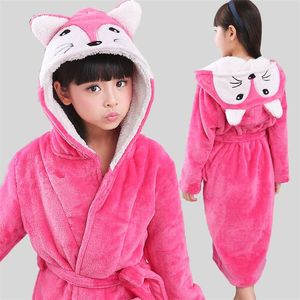 Winter Warme Dressing Jurk Kids Animal Baby Bathrobe Flanel Kinderen Badgrown Badjassen Rabbit Hooded Bad Robe voor meisjes 211130