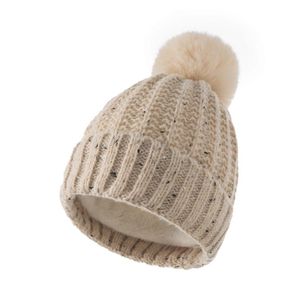 Winter Warm Party Hat Dikke Kabel Knit Faux Fuzzy Bont Pom Skull Cap Fleece gevoerde manchet muts voor vrouwen meisje