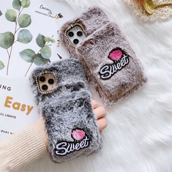 Fundas de teléfono de felpa con flor de rosa dulce cálida de invierno para iPhone 12 13 Pro Max 11 XR XS X 8 7 Plus funda suave y esponjosa