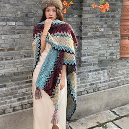 Invierno mujer tejido Poncho chal estilo Bohe cárdigan cálido capas étnico geométrico flecos chales Mohair Pashmina bufanda de lana 240112