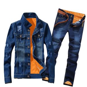 Hiver Women Men Fleece doublure épais de jean chaud 2 pièces Set Slim Cowbody Jacket Jeans Suit Safari Style Cargo Pants correspondant 240428