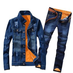 Hiver Women Men Fleece doublure épais de denim chaud 2 pièces Silt Slim Cowbody Jacket Jeans Suit Safari Style Cargo Pantals Matching Set 240412