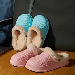 Winter Dames Slippers Eva Volwassenen Mules Warme klompen Croco Sandalen Waterdicht voor Fleece Familie Schoenen 211228