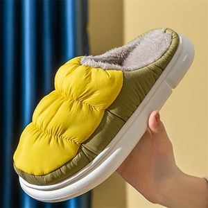 Hiver femmes pantoufles chaud doux en peluche semelle épaisse maison chaussures pour dames intérieur tissu imperméable antidérapant Couple pantoufle 211110