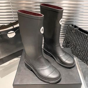 Winter Dames Knie Laarzen Designer Platform Hakken Instapper Casual Schoen Westerse Motor Ridder Laars Dame Outdoor Gewatteerde Textuur Vrijetijdsschoen Lederen Sneeuwlaarzen