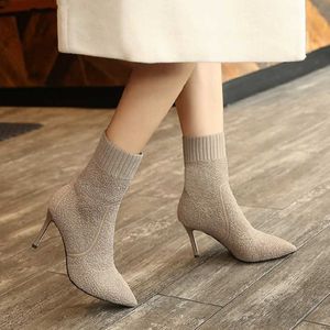 Bottes d'hiver printemps-automne pour femmes, nouvelle édition coréenne, tricotées élastiques, pointues, mi-longues, talon fin, chaussettes Martin en laine