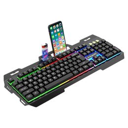 Bedraad gamingtoetsenbord met RGB LED-achtergrondverlichting Metalen voet Telefoonhouder 12 multimediafuncties voor computer PC Desktop Gamer 240309