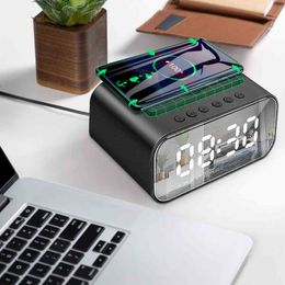 Chargeur sans fil Réveil Haut-parleur Bluetooth LED Table d'horloge numérique intelligente Horloges de bureau électroniques Radio Fm Chargeur rapide USB 211111