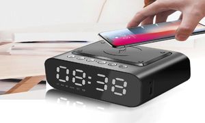 Draadloze lader wekker Bluetooth -luidspreker LED Smart Digital Table Electronic Desktop Clocks FM Radio USB Fast Charging8903383