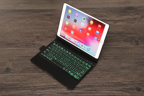 IPAD 10,2 pouces tablette ordinateur étui pour clavier Bluetooth rétro-éclairage coloré IPAD 9.7 étui pour clavier sans fil ordinateur portable à clapet rotation à 360 degrés