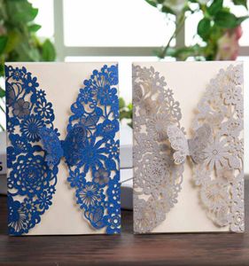 Wishmade 50 pcs Cartes d'invitation de mariage découpées au laser avec motif floral en dentelle papillon bleu royal argenté pour fête d'anniversaire 8544470