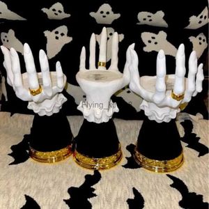 Heksenhandkandelaar Halloween Palm Kaarshouder Gothic Decor Snack Bowl Stand Hars Ornament Halloween Decoraties voor Huis HKD230825