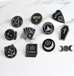 Heksen doen het beter heks ouija spreuken zwarte maan pin accessoire Badges Broches Revers Emaille pin Rugzak Bag2678026