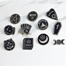 Heksen doen het beter heks ouija spreuken zwarte maan pin accessoire Badges Broches Revers Emaille pin Rugzak Bag2032