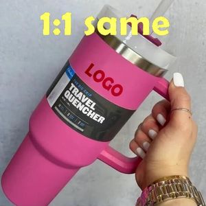 Con copia 1: 1 LOGO Hot Pink Vasos de acero inoxidable de 40 oz con tapa con asa y pajita Tazas de cerveza de gran capacidad Taza para acampar Botellas de agua potable con aislamiento al vacío i1215